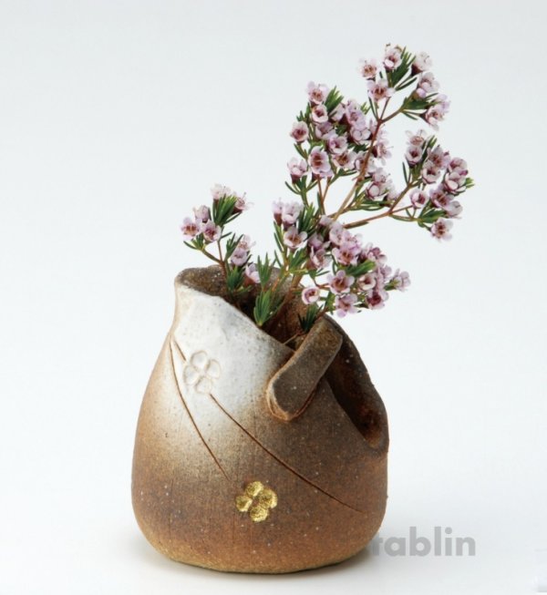 Photo1: Shigaraki pottery Japanese small vase tebukuro flower H 8.5cm