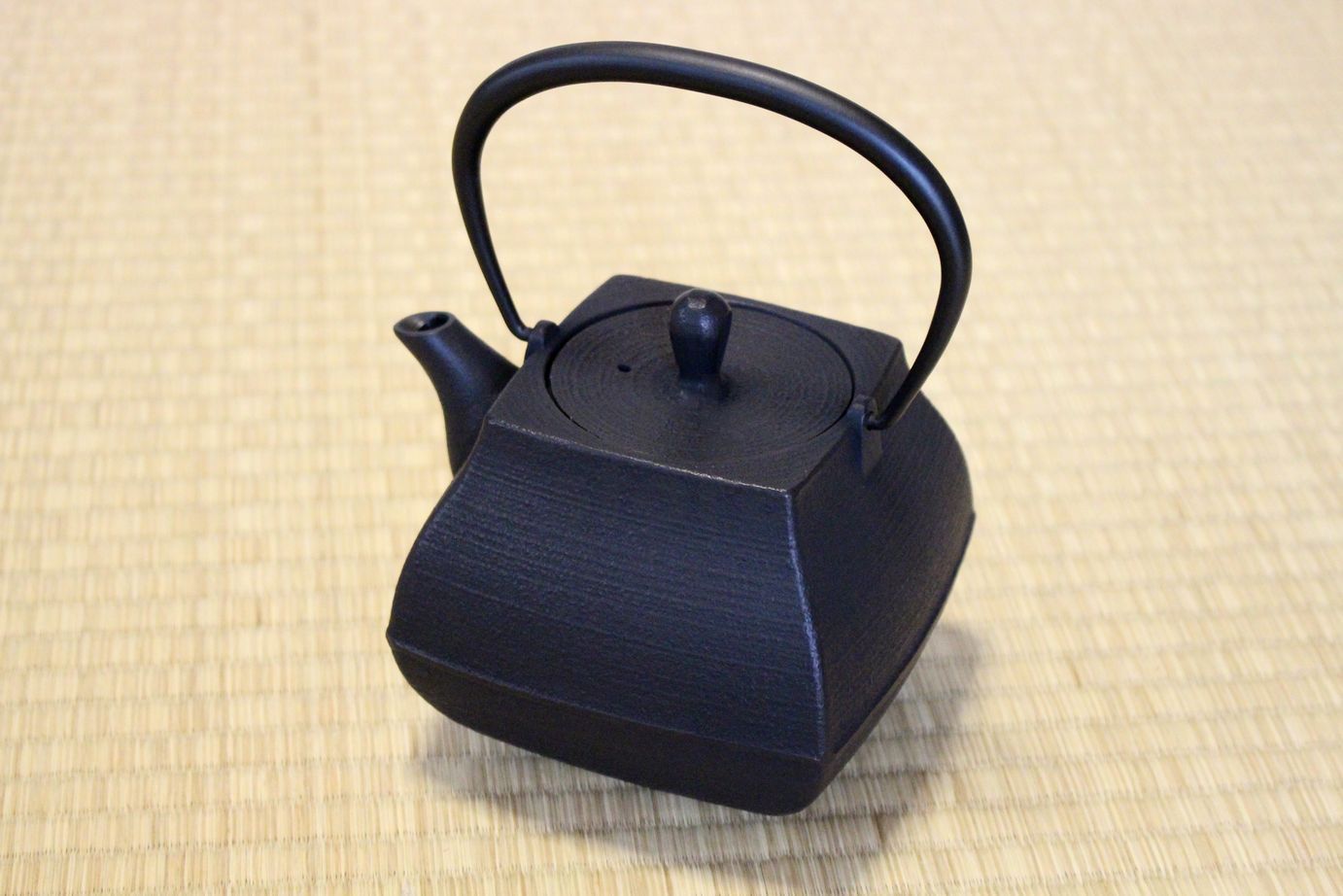 Itchu Do Sekitei Japanese Cast Iron Tea Kettle Nambu Tetsubin