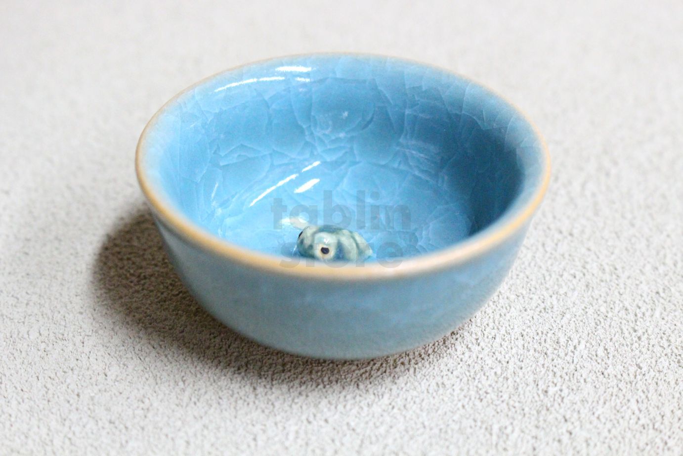 Kiyomizu porcelain Japanese sake guinomi Junzo Okayama seiji blue craze  frog cup